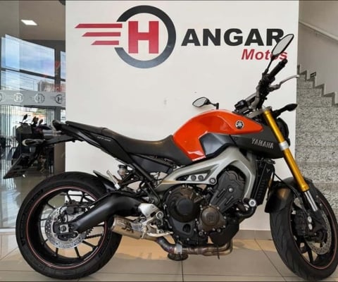 YAMAHA MT-09  - 2014/2015