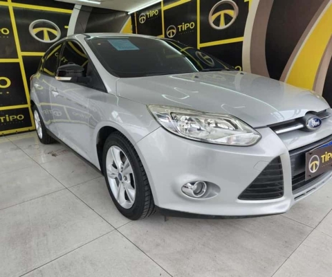 FORD FOCUS AUTOMATICO 1.6 2015