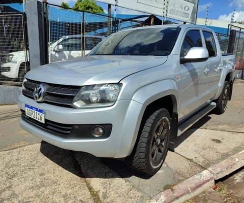 VOLKSWAGEN AMAROK TRENDLINE CD 2.0 TDI 4X4 DIES MECÂNICA 2012