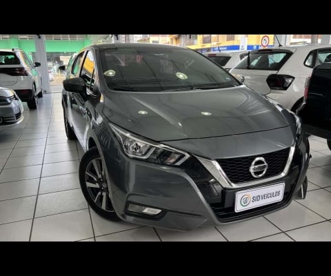 Nissan Versa /  ADVNC CVT - Cinza - 2021/2022