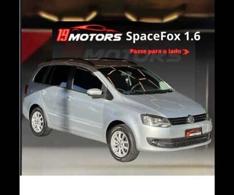 VOLKSWAGEN SPACEFOX GII 2013