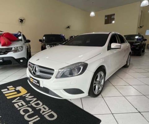 MERCEDES-BENZ A200TURBO 2014