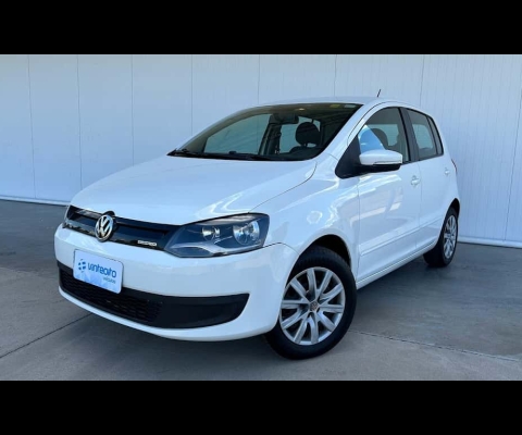 VW - VolksWagen Fox BLUEMOTION 1.0 Mi Total Flex 12V 5p 2014 Flex