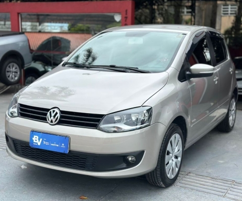 Volkswagen Fox 1.0 Trend 2014 c/ 72 mil km