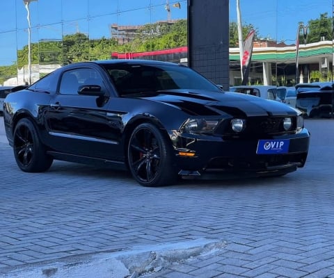 FORD MUSTANG GT V8