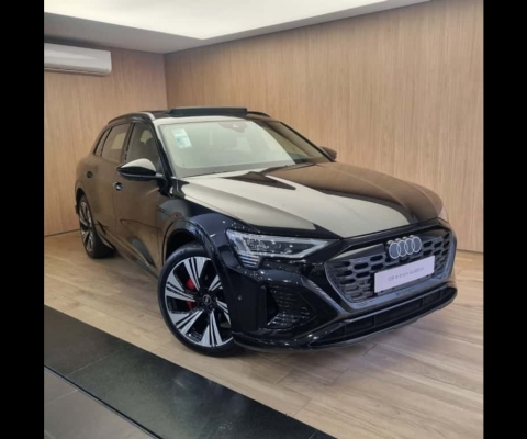 Audi Q8 E-TRON 55 ELÉTRICO PERFORMANCE BLACK QUATTRO