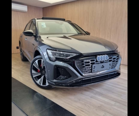 Audi Q8 E-TRON 55 ELÉTRICO PERFORMANCE BLACK QUATTRO