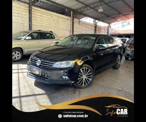 Volkswagen JETTA 2.0 TSI HIGHLINE 211CV GASOLINA 4P TIPTRONIC