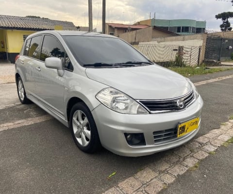 Nissan Tiida SL 2012 com teto