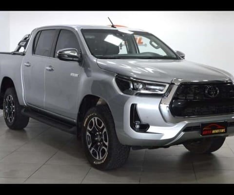 TOYOTA HILUX CD SRX 2.8 4X4 2023