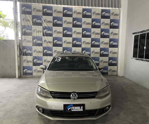 Volkswagen Jetta 2013 2.0 comfortline 120cv flex 4p tiptronic