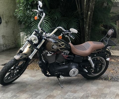 Harley Davidson Dyna Super Glide