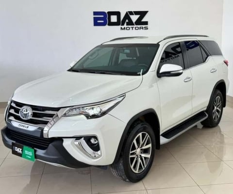 TOYOTA HILUX SW4 SRXA 7 LUGARES DIESEL 2020