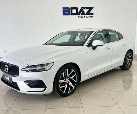 VOLVO/S60 T-4 MOMENTUM 2.0 190c Gas. 2020