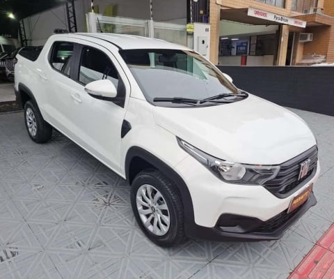 Fiat Strada FREEDOM CABINE DUPLA COM 4 MIL KM  - Branca - 2023/2024