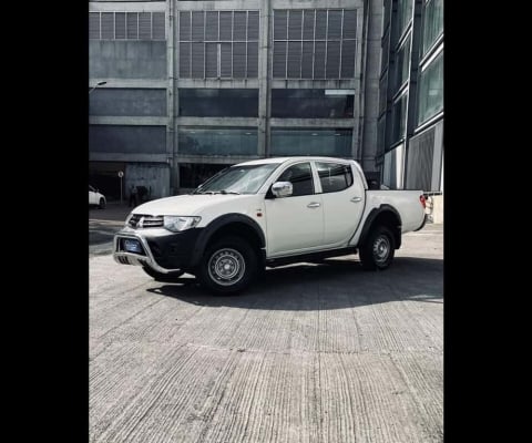 Mitsubishi L200 TRITON 3.2 GL 4X4 CD 16V TURBO INTERCOLER DIESEL 4P MANUAL