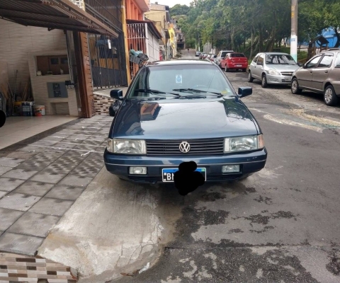 VOLKSWAGEN SANTANA à venda.