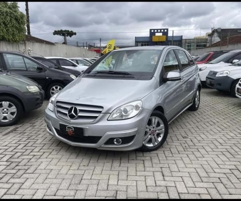 MERCEDES-BENZ B 180 2010