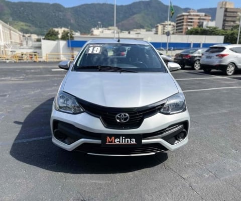 Toyota Etios 2019 1.5 x plus 16v flex 4p automático