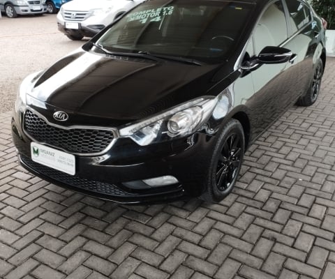 KIA CERATO à venda.