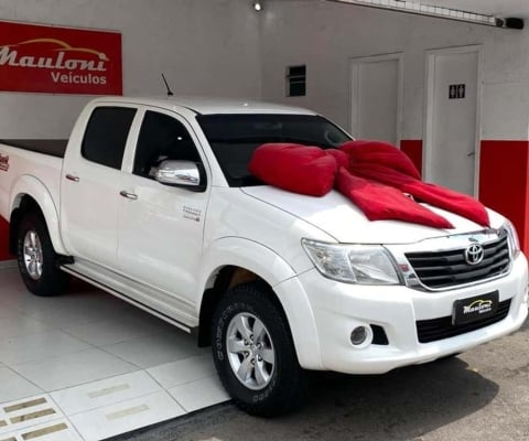 TOYOTA HILUX  SRV CD 4X4 AT 2013