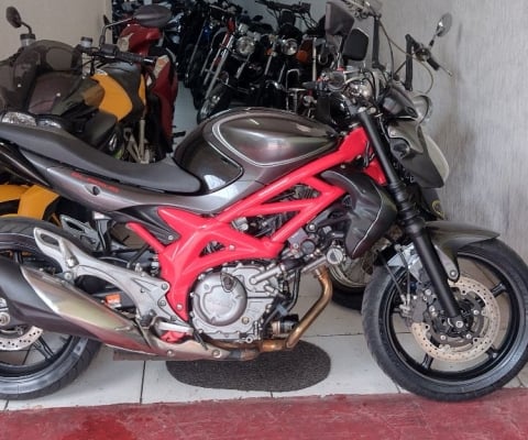 SUZUKI GLADIUS 650cc IMPECAVEL