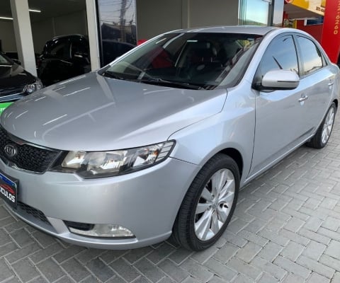 Cerato SX3 1.6 Automático Gasolina 2013.