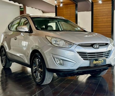 Hyundai ix35 /  2.0 - Prata - 2011/2012