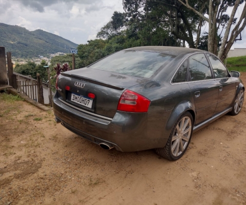 AUDI RS6 à venda.