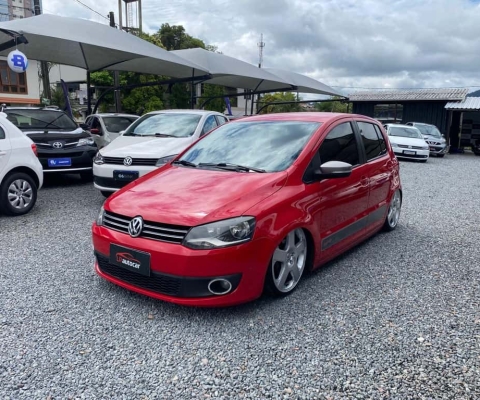 Volkswagen Fox Rock in Rio 1.6 Mi Total Flex 8V 5p  - Vermelha - 2011/2012