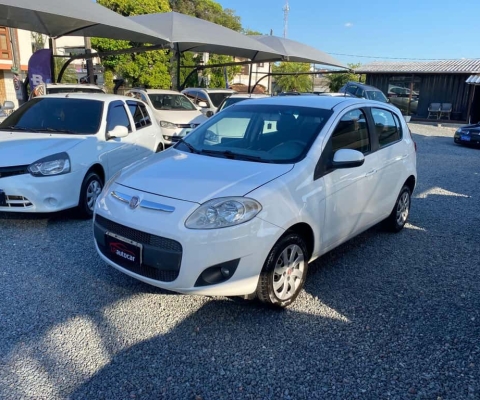 Fiat Palio ATTRA./ITÁLIA 1.4 EVO F.Flex 8V 5p  - Branca - 2012/2013