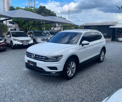 Volkswagen Tiguan /VW  ALLSPACE CL - Branca - 2018/2018