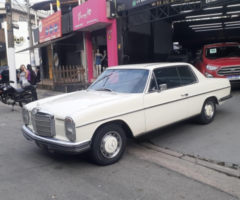 MERCEDES-BENZ 250 CE à venda.