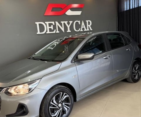 CHEVROLET ONIX 1.0 FLEX LT MANUAL 2023/2024 Prata Verdadeiro Simi Novo! Veiculo com baixa Km e, Muit