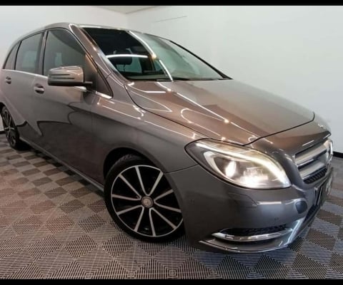 MERCEDES-BENZ B200CGI 2015