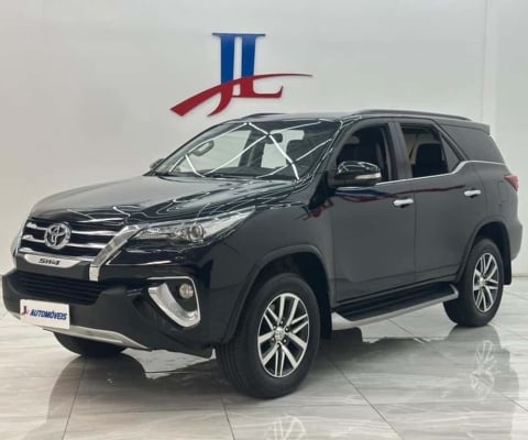 Toyota Hilux Sw4 Srx 2.8 4x4 Tb Diesel 5L 2017