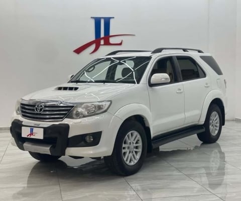 Toyota Hilux Sw4 Srv 3.0 4x4 Tb Diesel 5L 2013