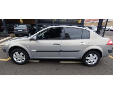 Renault Megane 2008 1.6 dynamique 16v flex 4p manual