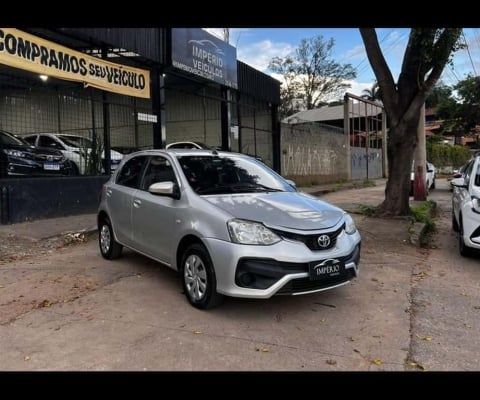 TOYOTA ETIOS HB XS 15 MT 2018