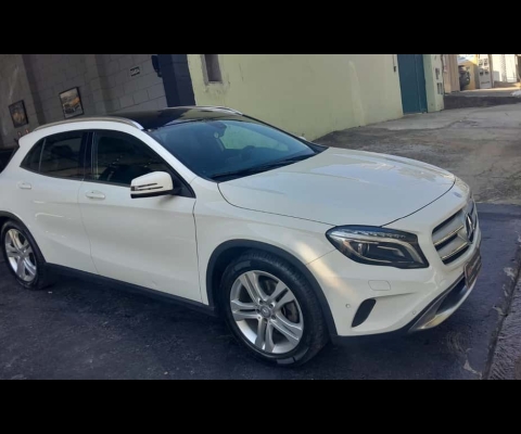 MERCEDES-BENZ GLA 250 250 Vision 2.0 TB 16V 211cv Aut.