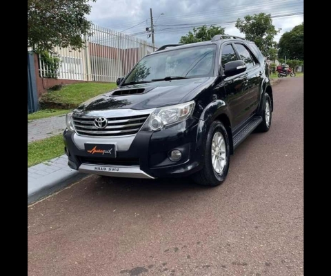 TOYOTA HILUXSW4 SRV4X4 2014