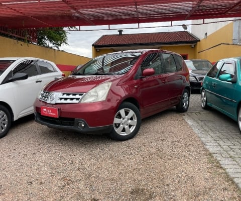 Nissan Livina SL 1.8 automática 