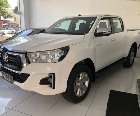 Toyota Hilux CD 2.8 TDI SRV CD 4x4 (Aut)