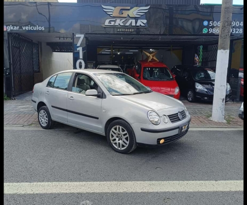 VOLKSWAGEN POLO 1.6 MI COMFORTLINE SEDAN 8V 4P