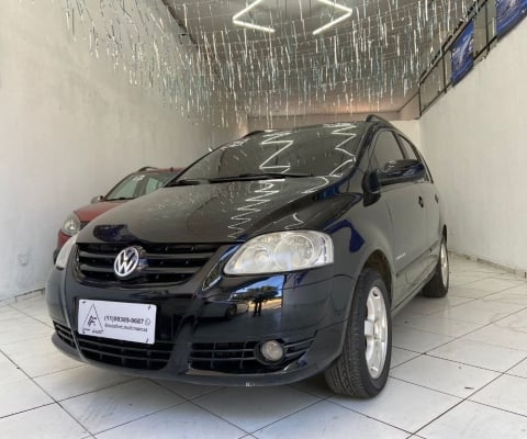 Volkswagen Spacefox 1.6 - Baixissimo km - Impecavel