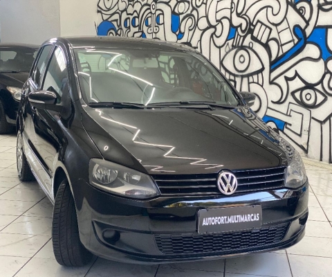 Volkswagen Fox 1.6 - 2013 - Completo!! 