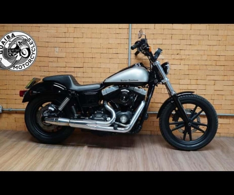 HARLEY-DAVIDSON DYNA SUPER GLIDE CUSTOM 2009