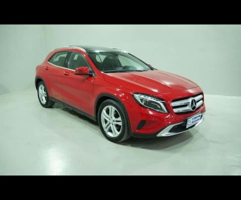 MERCEDES-BENZ GLA200 2015