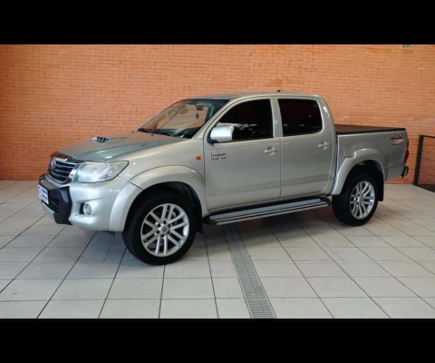 TOYOTA HILUX CD4X4 STD 2014