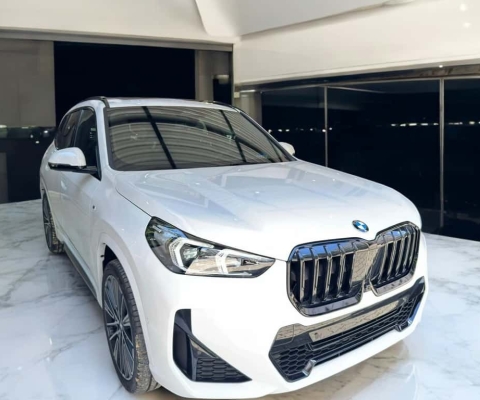 BMW X1 Gasolina e Elétrico Automático